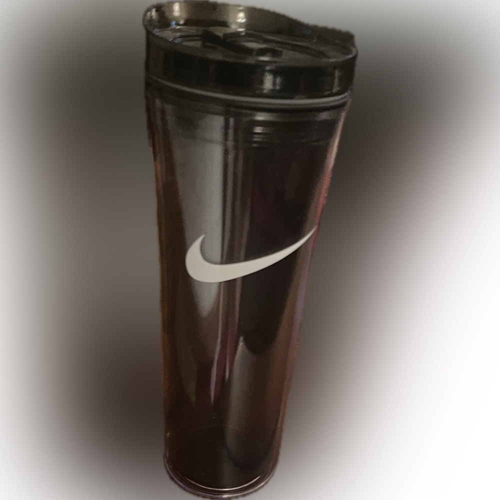 Nike Insulated Lunch Bag, Black, with Adjustable Shoulder Strap - Picture 3 of 4